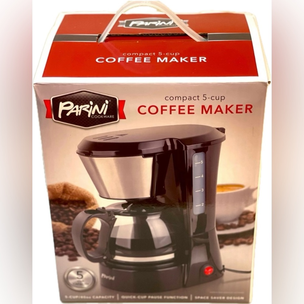 Parini 5 cup coffee maker. Includes removable coffee filter & scooper. NWT